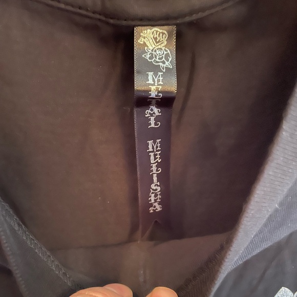 Metal Mulisha women’s t-shirt. Medium. Black. New without tags. Never worn - Picture 2 of 4